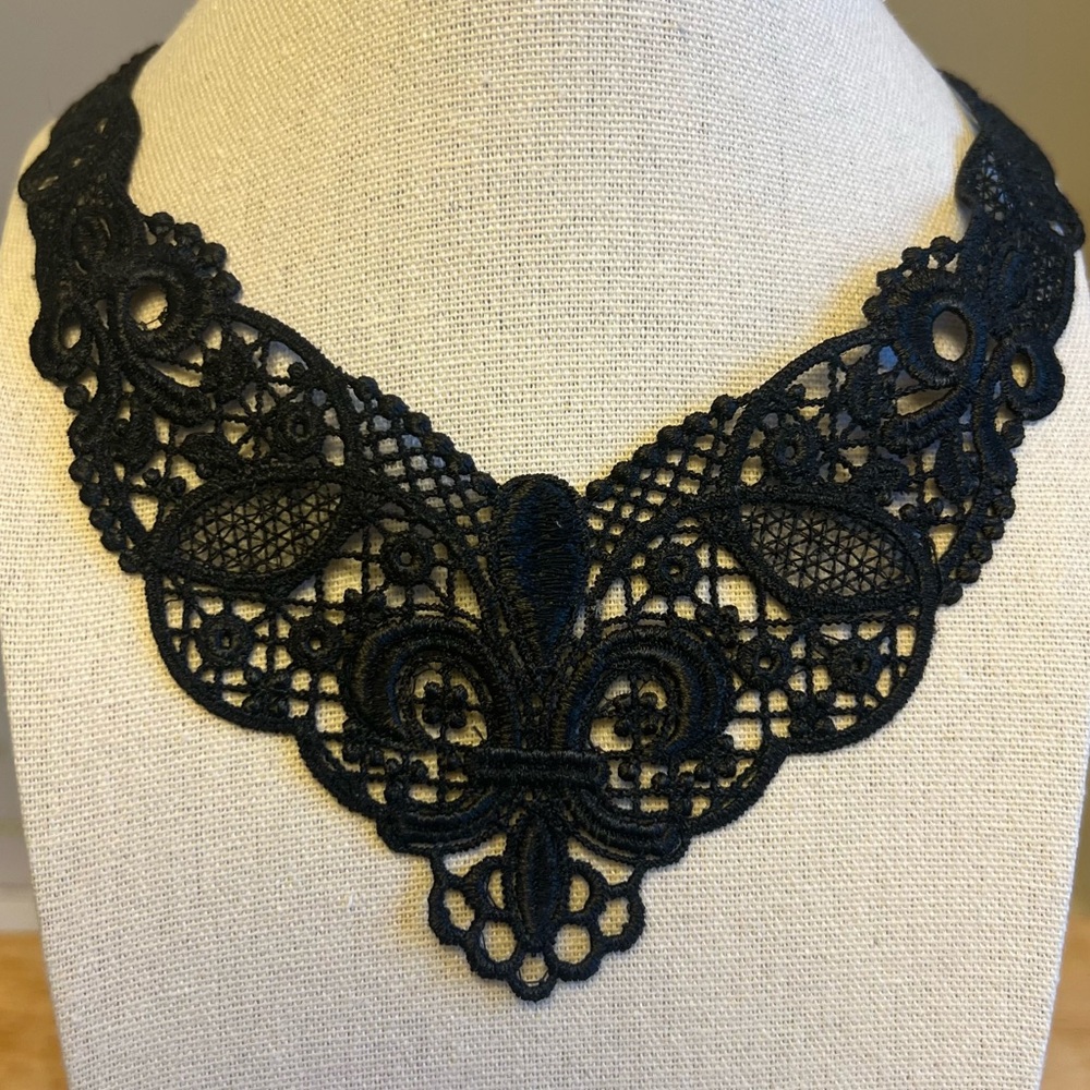 Ping Wu black lace and metal chain necklace